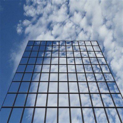 Xejriet Globali fl-Enerġija-Bini Effiċjenti: Għaliex Ħġieġ ta'-E Baxx U Alumi...